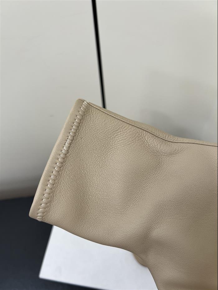 20251128173233867 320